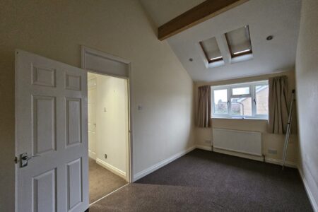 Home Staging Bedroom before